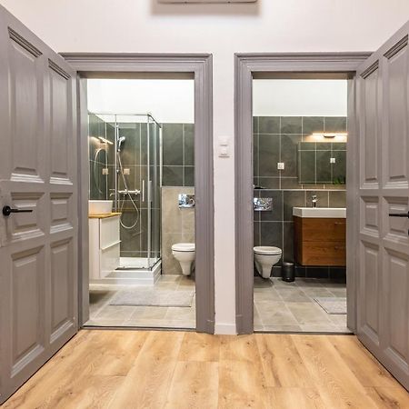 Deluxe Kazincy Apartment In The Heart Of Budapesta Exterior foto