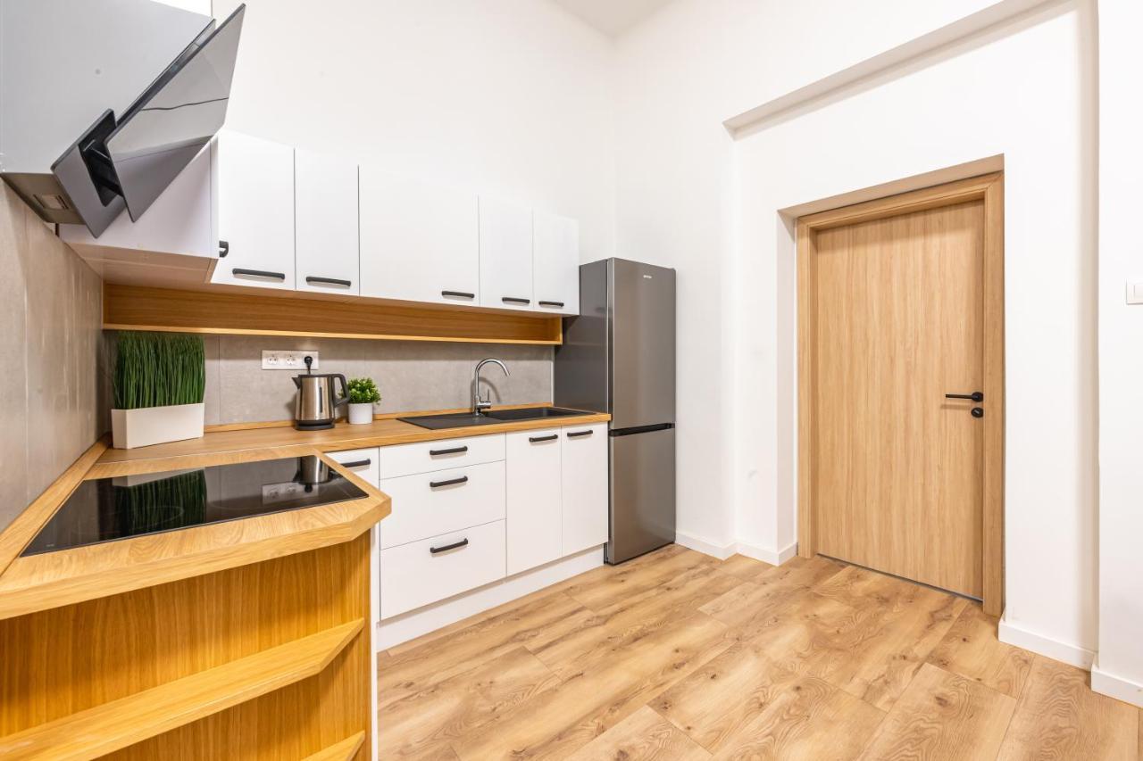 Deluxe Kazincy Apartment In The Heart Of Budapesta Exterior foto