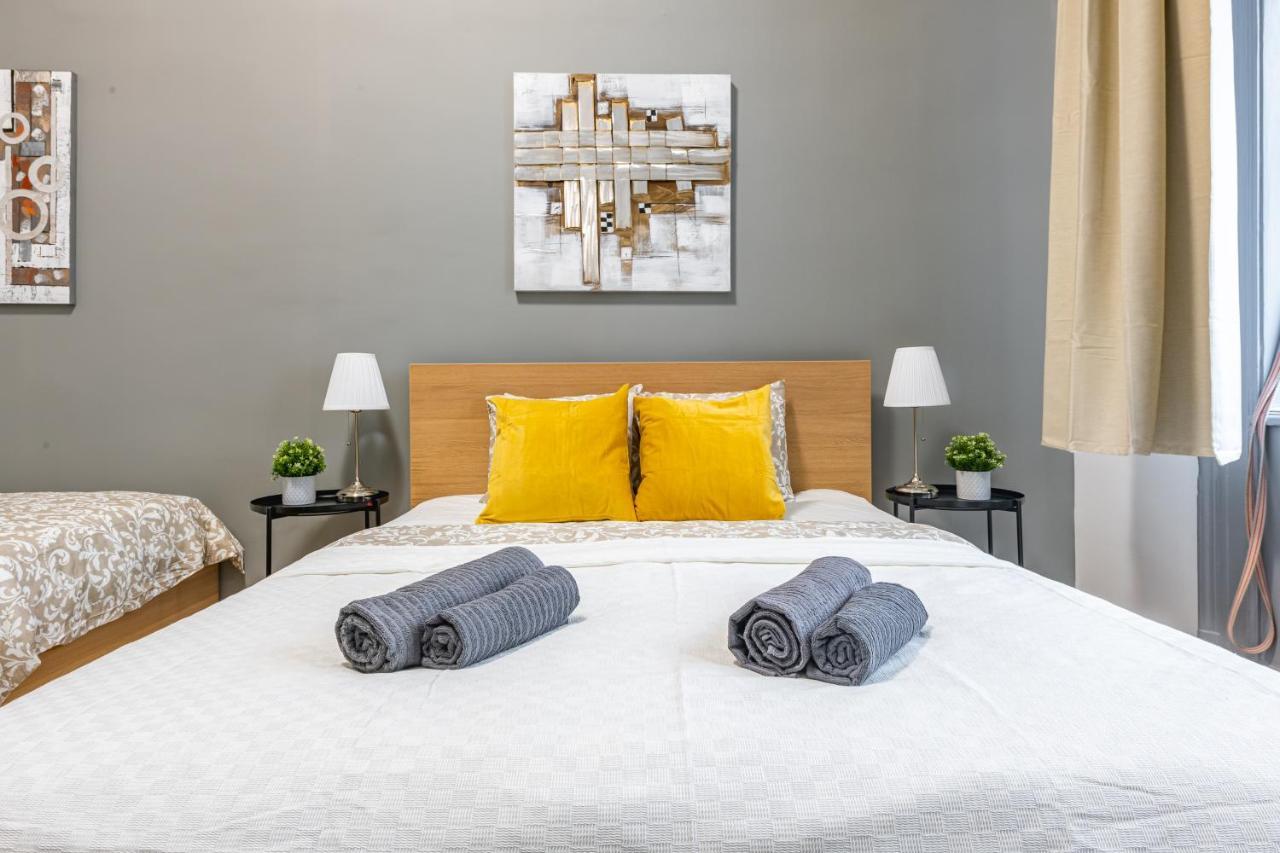 Deluxe Kazincy Apartment In The Heart Of Budapesta Exterior foto