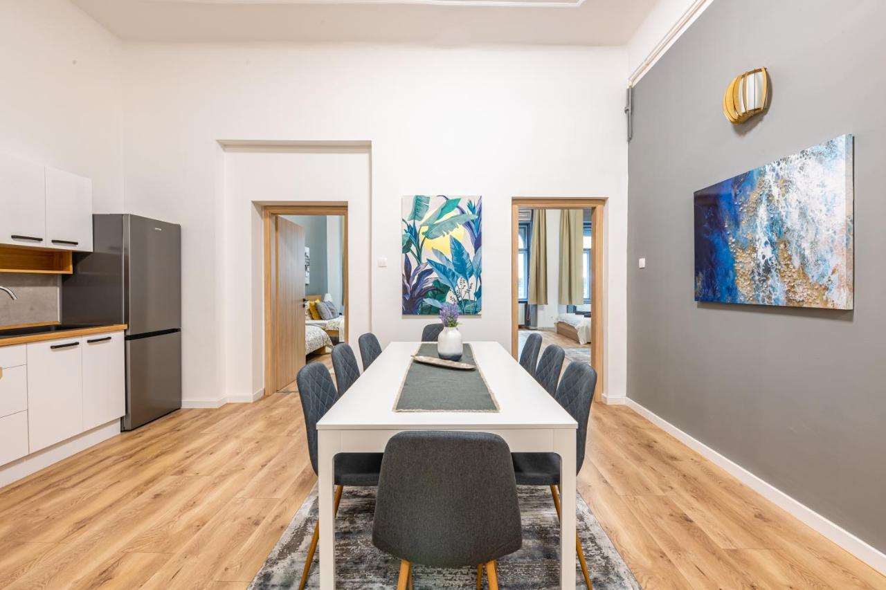 Deluxe Kazincy Apartment In The Heart Of Budapesta Exterior foto